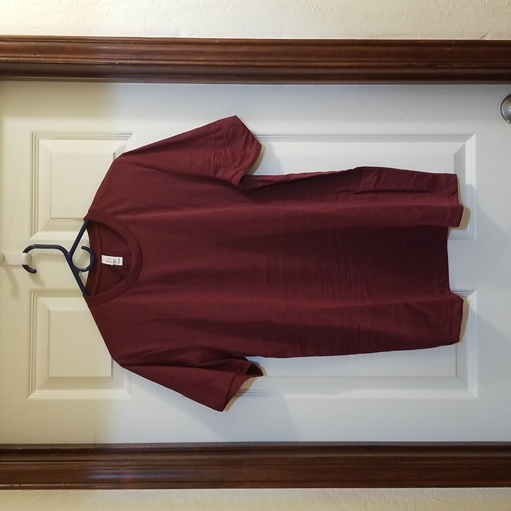 💥3/$10💥Maroon Bella-Canvas T-Shirt